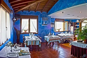 Country house El Llagar De Mestas De Con